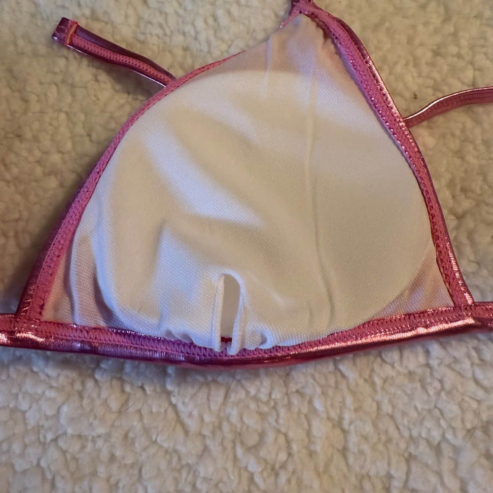 Shiny Pink Bikini Set - Picture 5 of 10